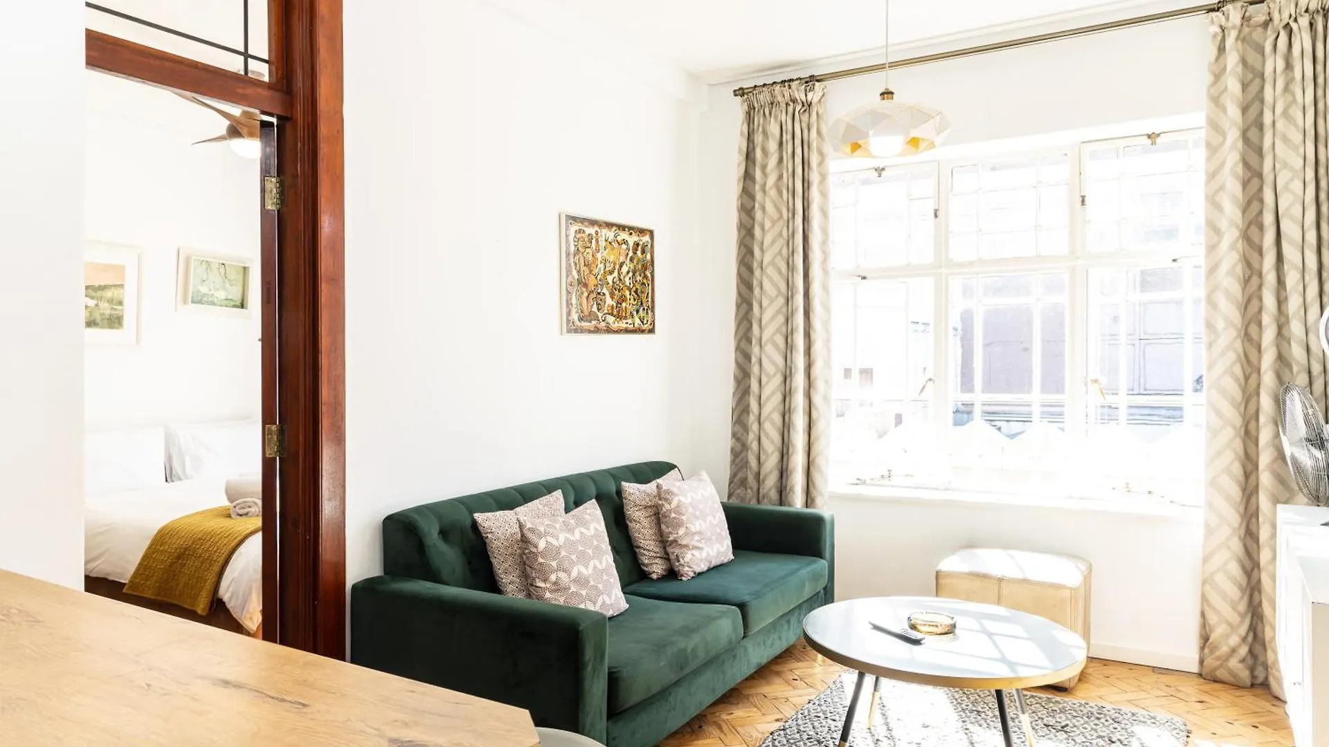 Charming 1Br On Green Market Sq Κέιπ Τάουν 0*,